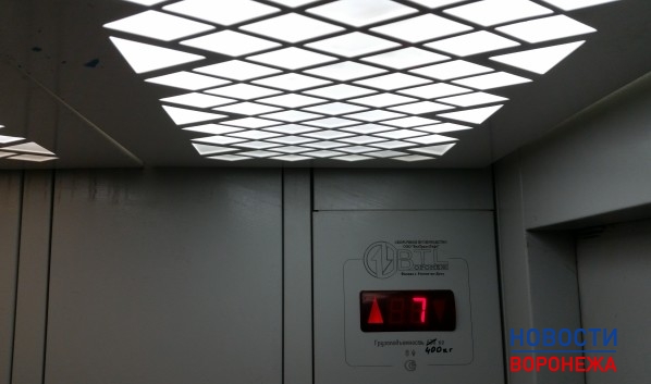 Прокуратура проверила лифты в Коминтерновском районе.