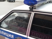 Полицейские задержали подозреваемых.