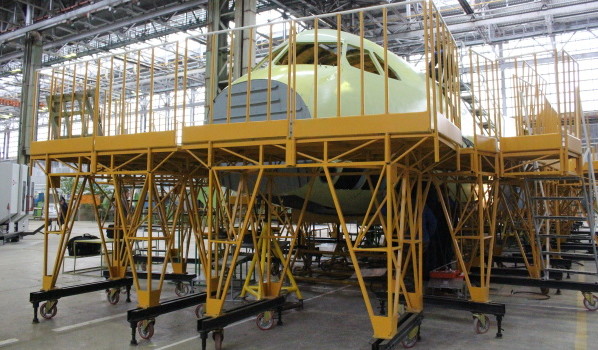Сборка нового военно-транспортного самолета Ил-112В.