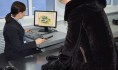 Запрещенные предметы находили в ручной клади.