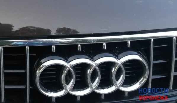 Мужчина был на Audi Q5.