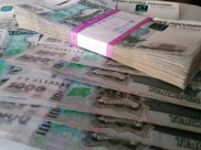 Две женщины воровали деньги с банковских карт.