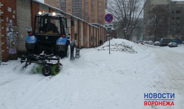 В Воронеже продолжат убирать улицы от снега.