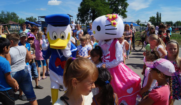 Мероприятия для детей регулярно проводит фонд УГМК «Дети России».