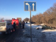 ВАЗ-21074 на крыше в кювете.