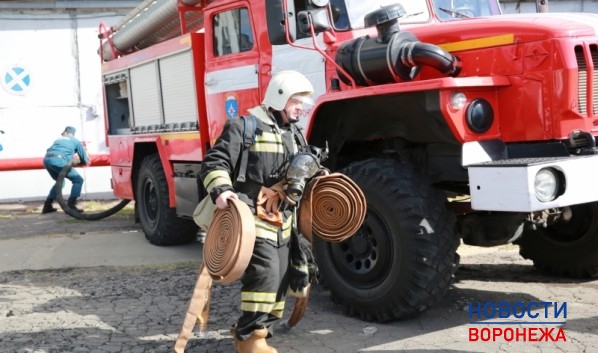 Пожарные справили с возгоранием в Новой Усмани.