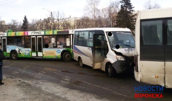 ДТП с пассажирскими автобусами.
