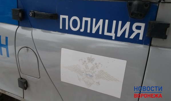 Полицейским помог курсант.