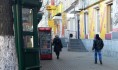 Улицы города очищают от баннеров, портящих фасады зданий.