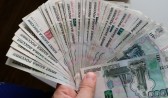 Деньги парень похищал у отца девушки.