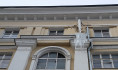 Вот такие сосульки на домах на улице Кольцовской.