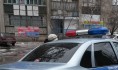 Мужчина выбил решетку и выпрыгнул из окна квартиры, убегая от полиции.