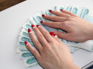 Начальница забрала себе 360 тысяч рублей.