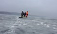 Спасли рыбака, провалившегося под лед.