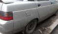Обиженный пешеход разбил машину.