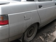 Обиженный пешеход разбил машину.