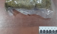 У парня изъяли марихуану.