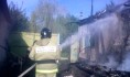 Жилой дом сгорел полностью.