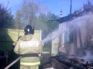 Жилой дом сгорел полностью.