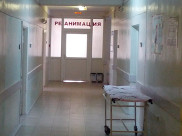 Выжившие члены семьи в реанимации.