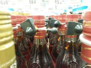 Изъяли крупную партию поддельного алкоголя.