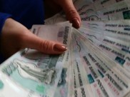 Сотрудница присвоила себе деньги.