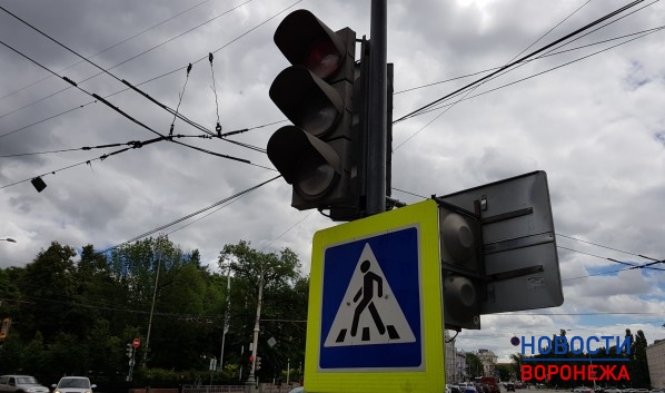 За сутки на дорогах произошло больше 15 тысяч нарушений.