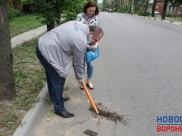 Активисты провели рейд по дорогам Воронежа.