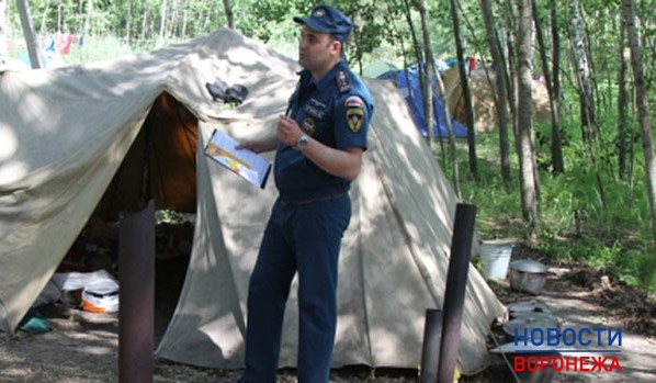 При обустройстве палаточного лагеря нужно соблюдать правила.