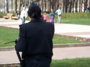 В Воронеже избили сотрудницу полиции.