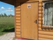 Парни забирались в дачные домики.