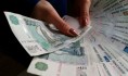 Женщина похитила деньги под видом зарплаты.