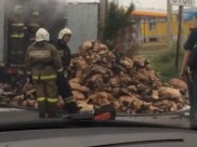 Загорелась фура на улице Остужева.