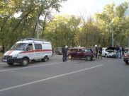 Столкнулись две машины.