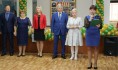Мэр поздравил учеников школы.