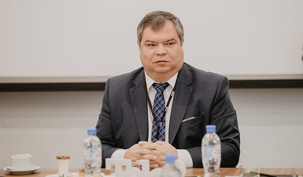 Дмитрий Садыков