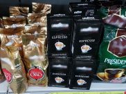 Мужчина украл кофе, а потом перепродал его.