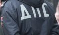 Водитель иномарки сбил полицейского.