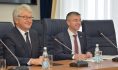 Председатель горДумы Владимир Ходырев и депутат Госдумы Евгений Ревенко.