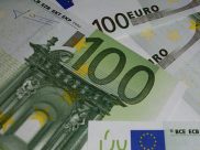 Купюра в сто евро оказалась поддельной.