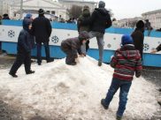 Снег на площади Ленина.