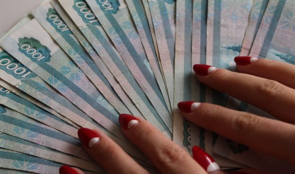 Средняя зарплата в Воронеже составила около 34 тысяч рублей.