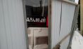 Автобус протаранил ворота.
