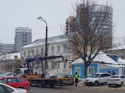Эвакуация автомобиля нарушителя.