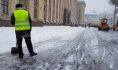Коммунальщикам придется еще поработать.