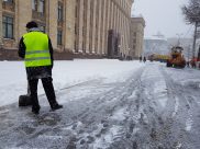 Коммунальщикам придется еще поработать.