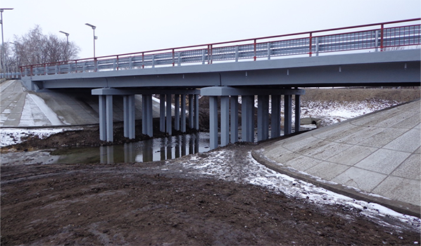 Мост через реку Тойда.