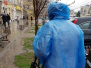 Пройдет дождь с грозой.