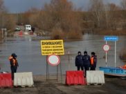 Затопило уже 7 мостов.