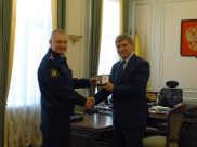 Сергей Латынин с нынешним врио губернатора Александром Гусевым.
